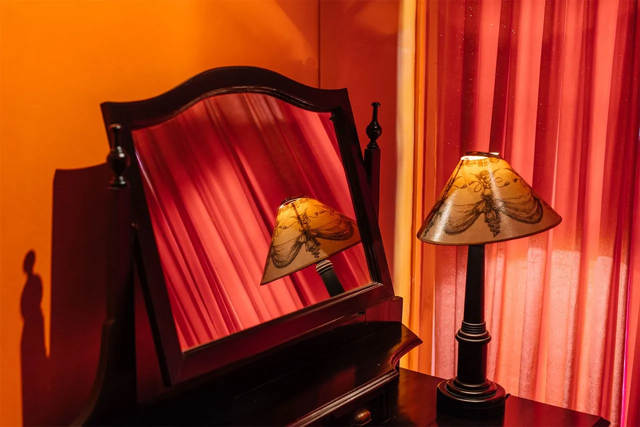 Parrot-Themed Deluxe Double Room