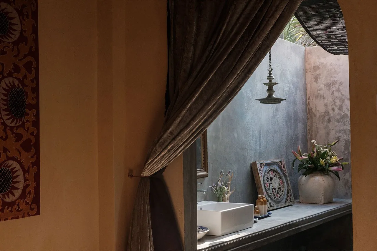 Tropical Villa Room